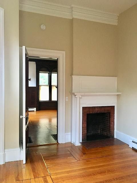 2nd image of 125 State St APT 1