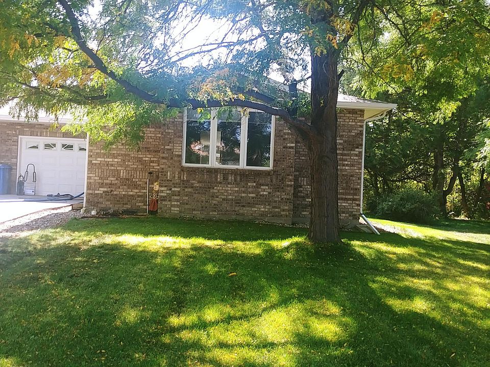 2nd image of 435 Terri Dr