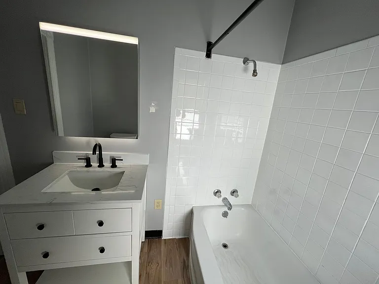 328 W Penn Ave #2 — Photo 3