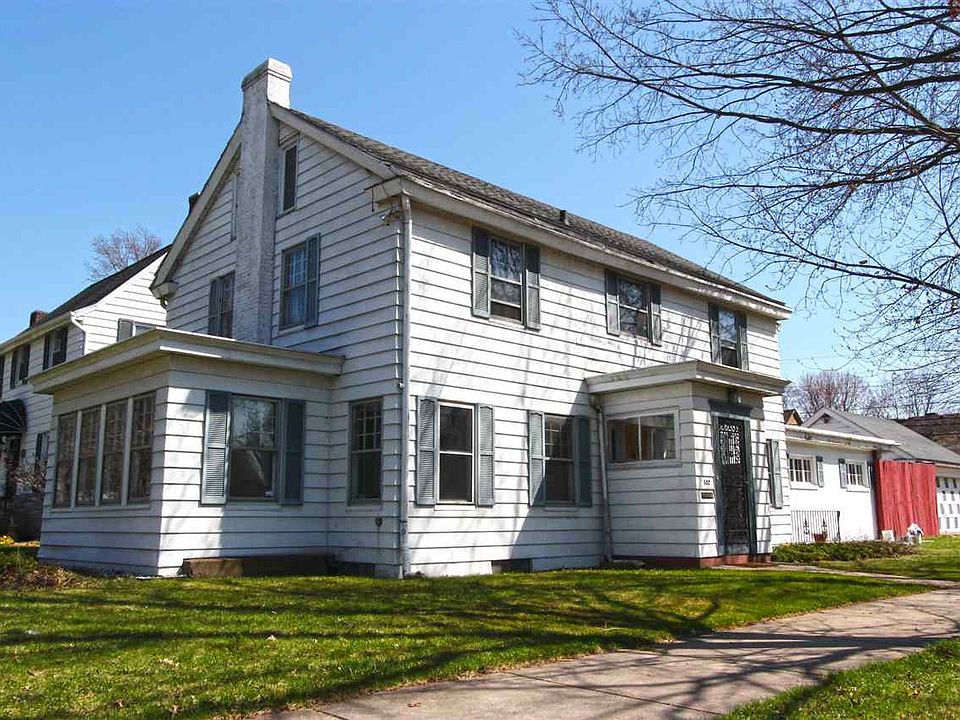 1st image of 302 E Pokagon St