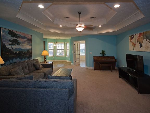 5th image of 425 Lee Road 2138