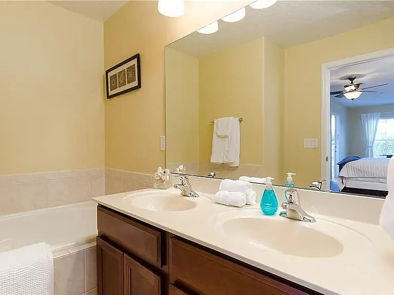 849 Assembly Ct — Photo 13
