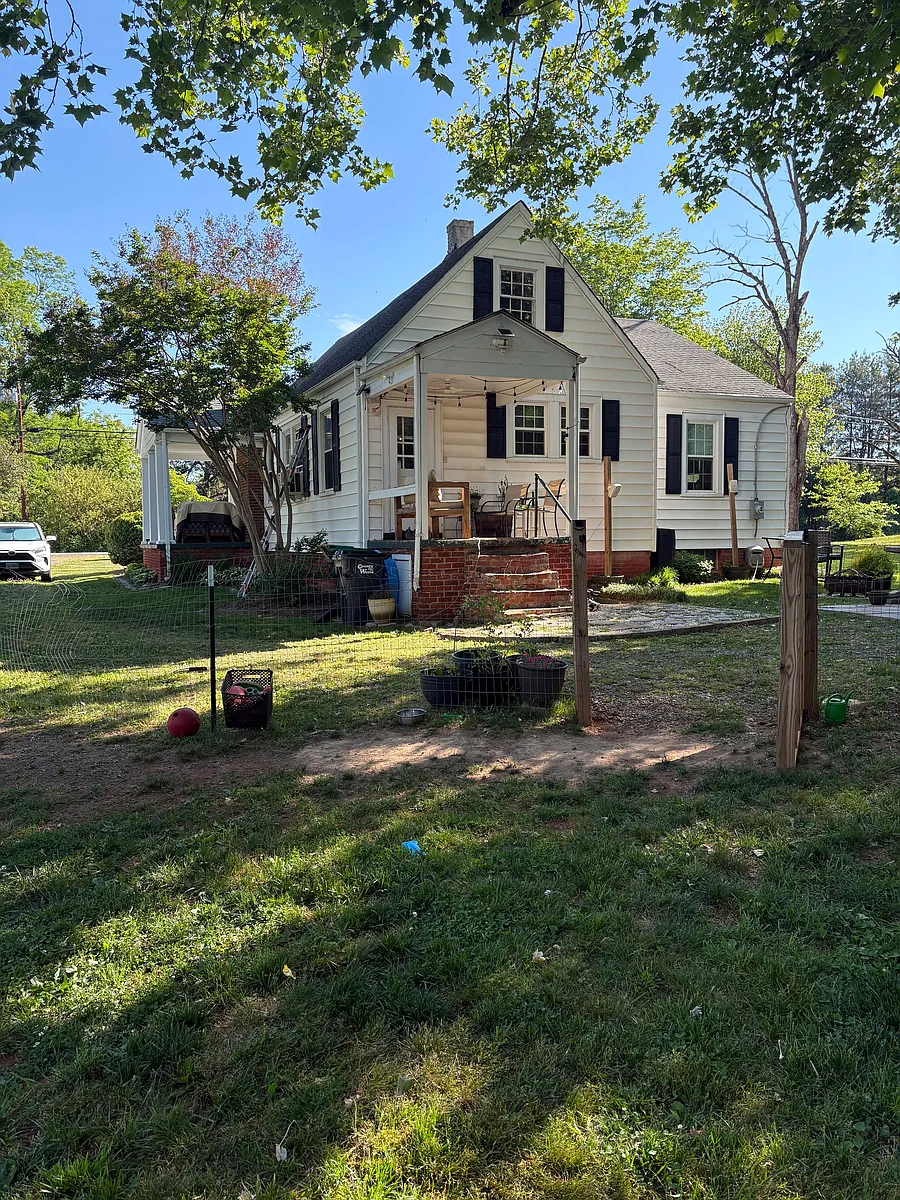 Building Photo - 3917 Rock Branch Rd
