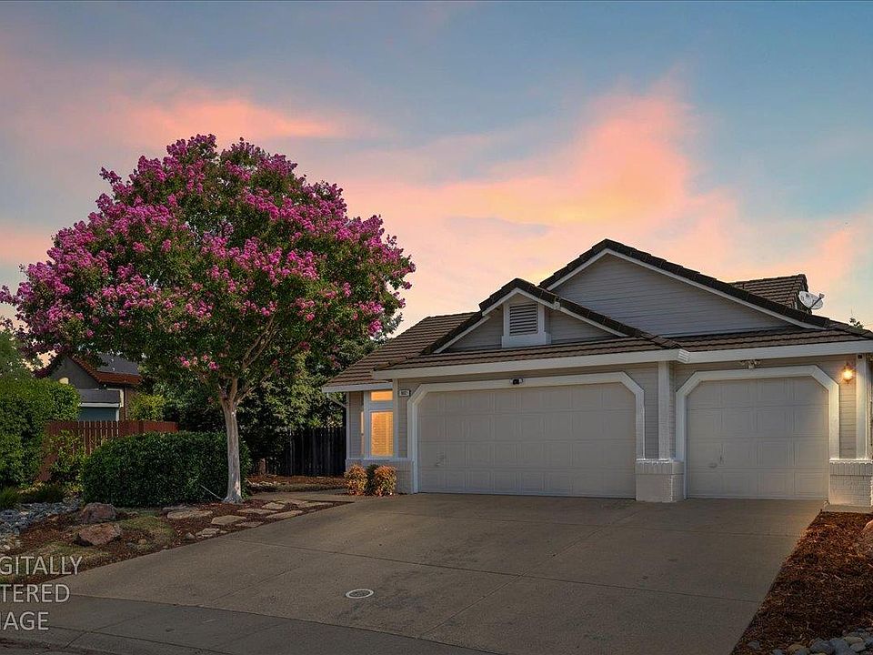1st image of 902 Calle Campana Ct