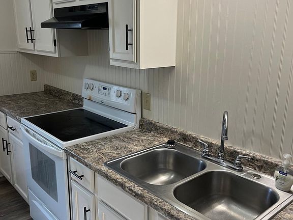 5th image of 1323 W 24th St S