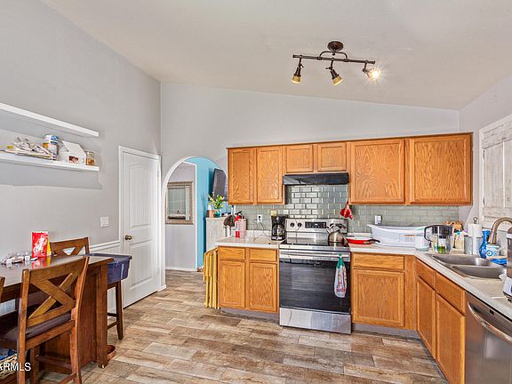 5th image of 15716 W LUNDBERG Street