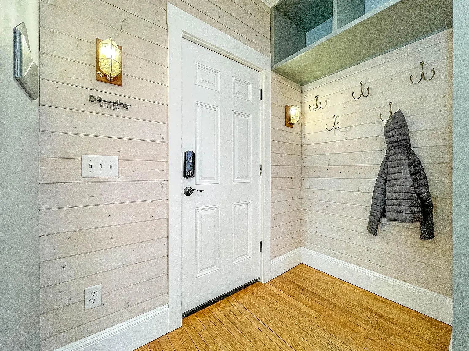 2 bed, 850 sqft, $2,800 — Photo 3