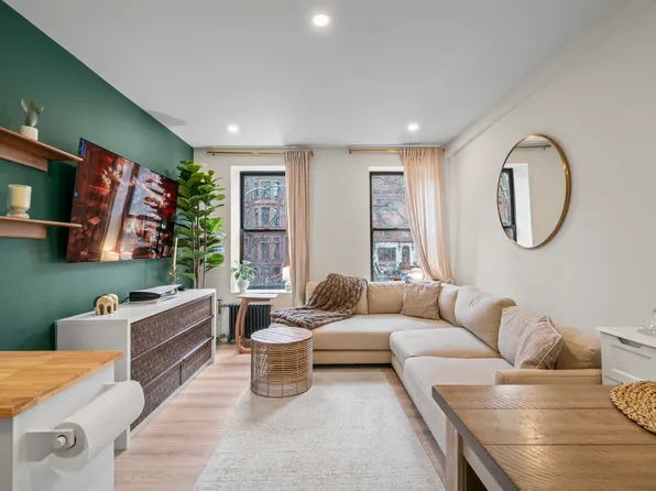 300 8th Avenue image 1 of 18