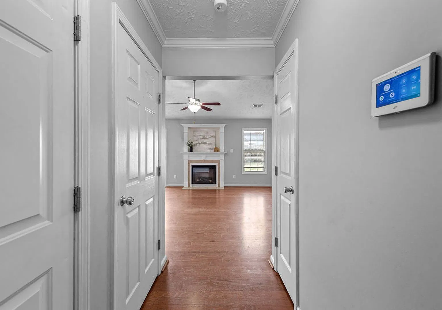 3 Bed 2 Bath Home with Bonus Room — Photo 3