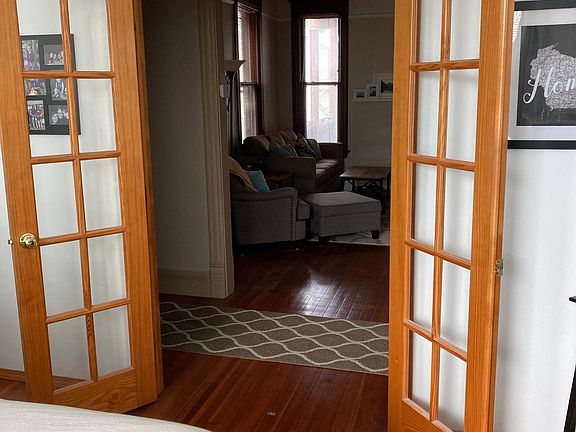 4th image of 3022 N Clifton Ave