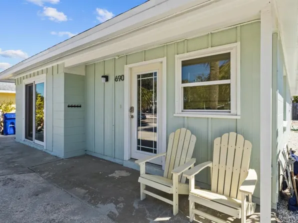 690 Fox St, Longboat Key, FL 34228