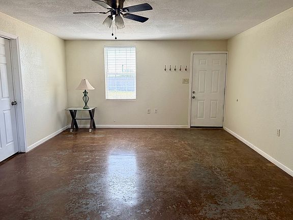 3rd image of 10240 W Palomino Dr