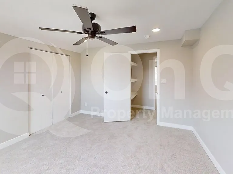 9459 N 64th Dr — Photo 8