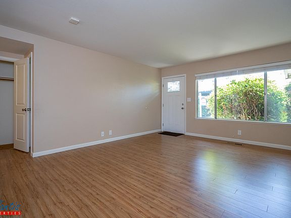 4th image of 1113 Topaz Ave