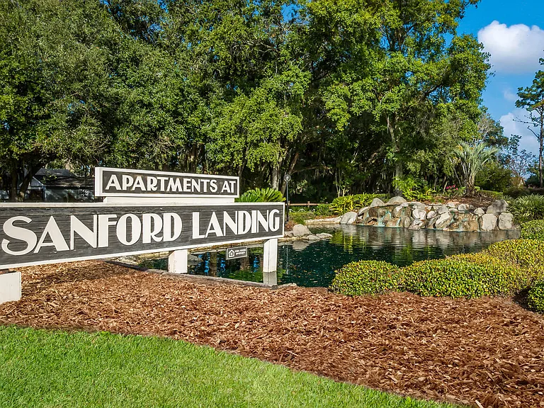 Sanford Landing Apartments — Photo 22