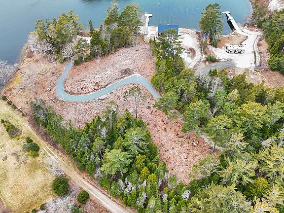 3rd image of Swallow Cove Spur Lot 3-C