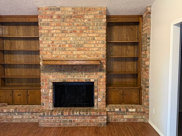 2609 Martin Ln