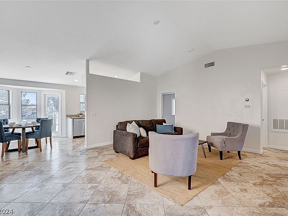 4th image of 8017 Cetus Cir Unit 201