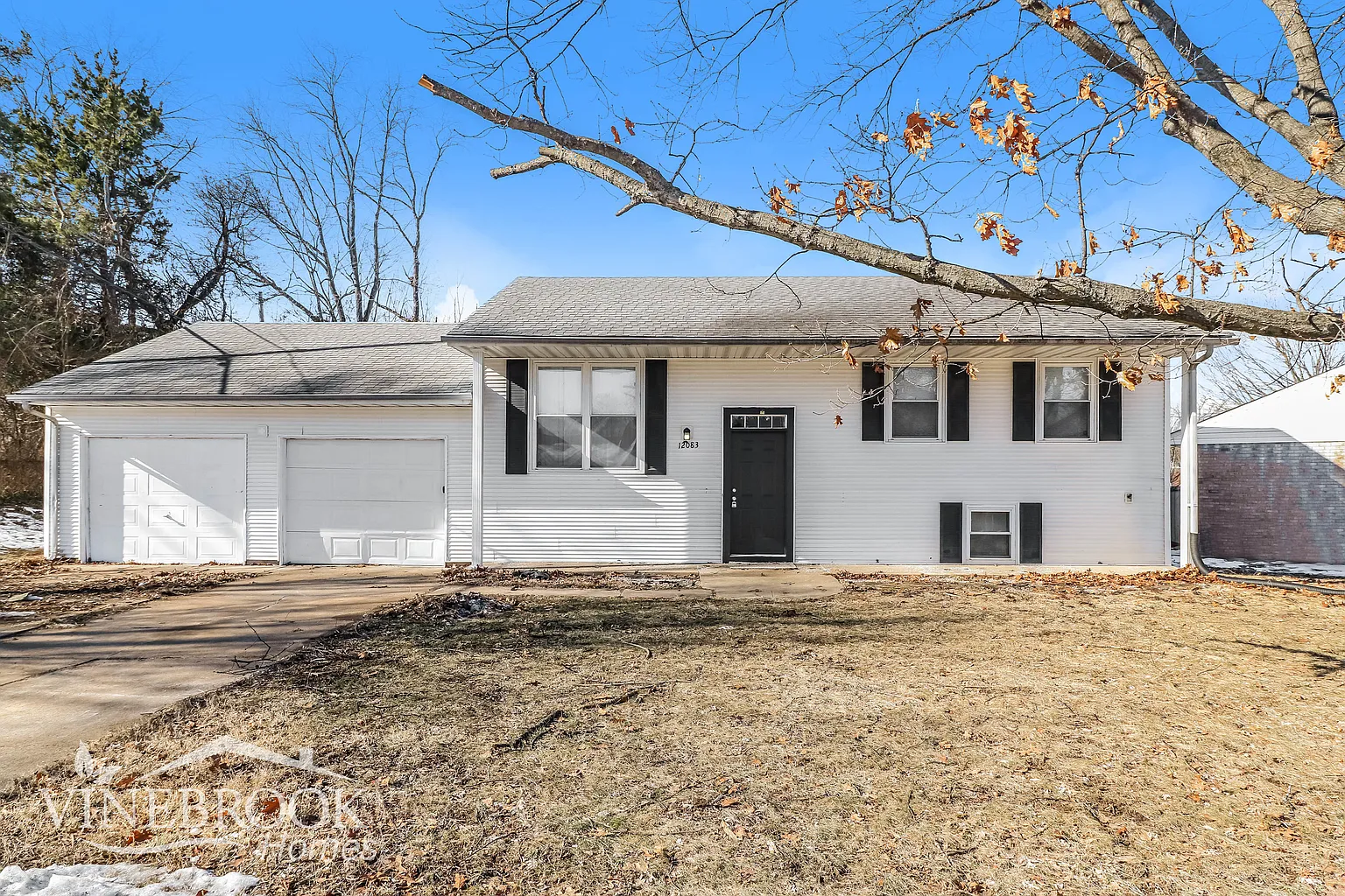 12083 Garden Ln photo 1