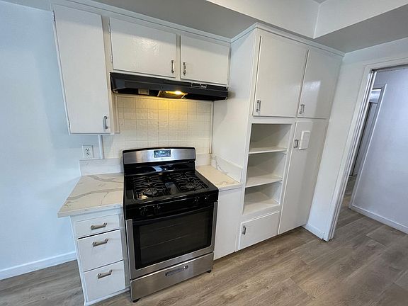 2nd image of 4183 Lafayette St