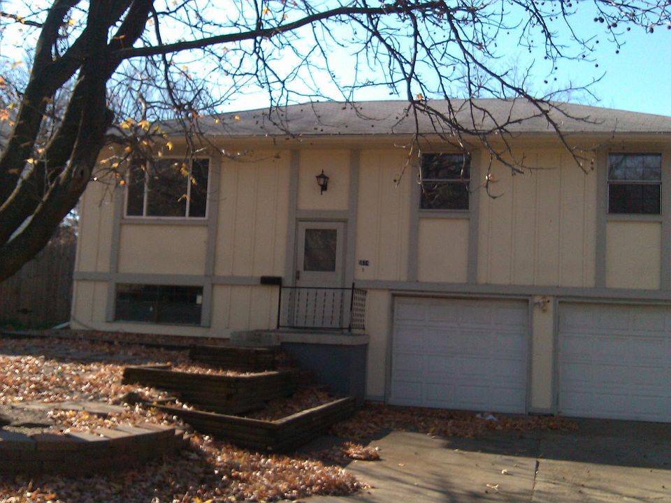 1st image of 3614 S Scott Ave