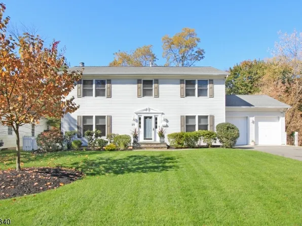 28 Brookside Ter, Verona Twp., NJ 07044