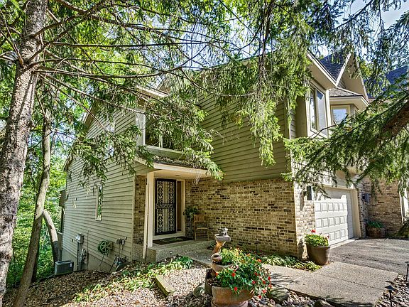 2nd image of 6831 Stonewood Ct