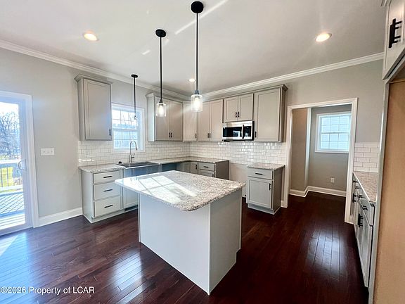 4th image of 45 Vista Dr