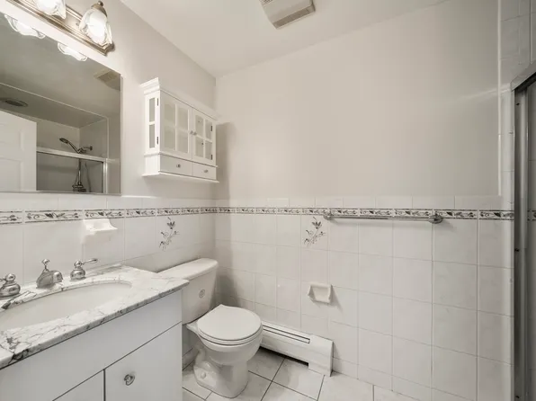 229 Franklin Avenue image 22 of 27