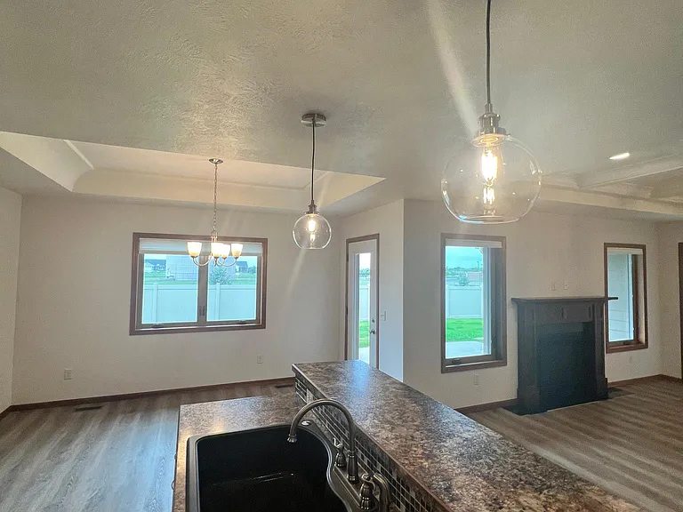 2605 W Sudbury St — Photo 54