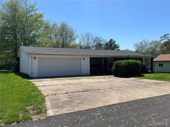 4104 Faredale Ln, Saint Charles, MO 63304