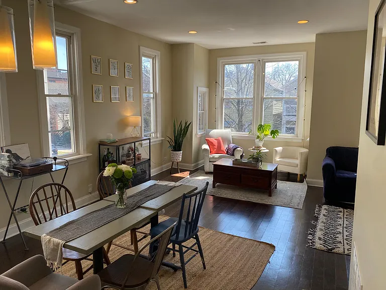 2440 W Cortland St #1 — Photo 7