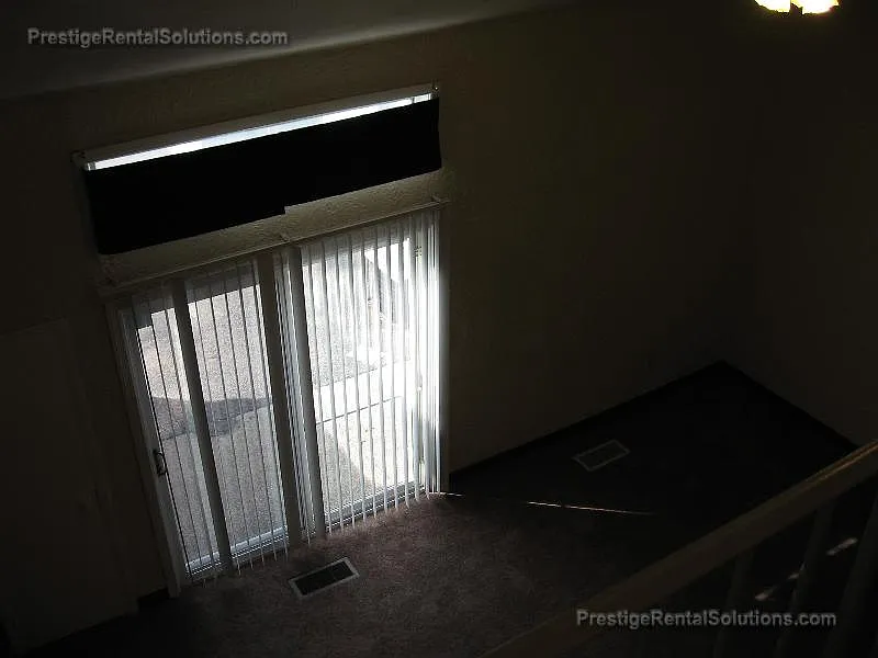 Building Photo - 19 Anderson Ave #C