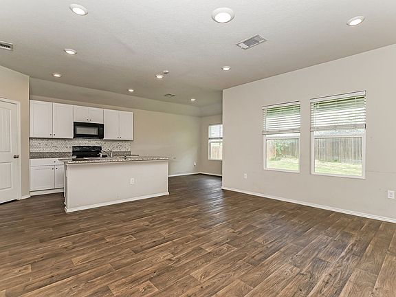4th image of 12701 Brahmin Dr