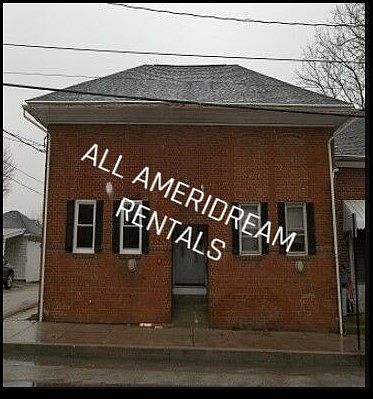 1st image of 15 Center St APT 3