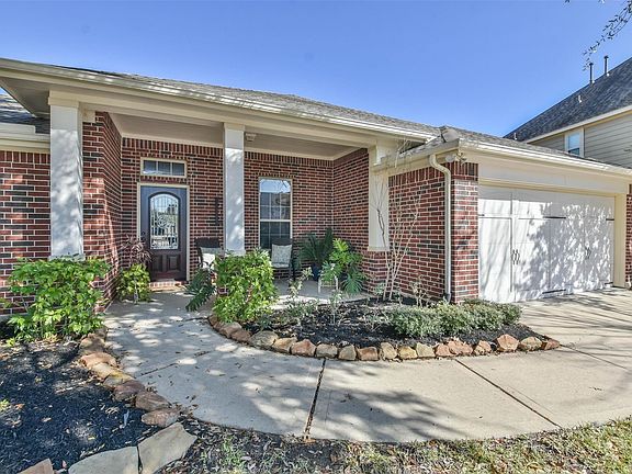 2nd image of 26918 Autumn Timbers Ln
