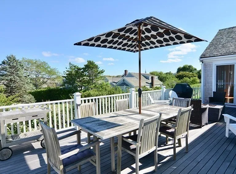 10 Brant Point Rd — Photo 4