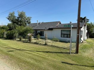 432 S Center St, Empress, AB T0J1E0
