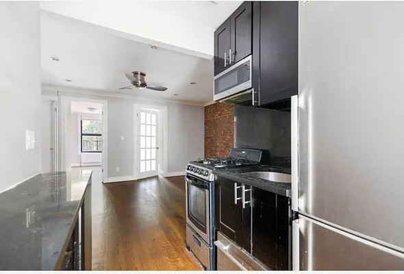 Rented by REAL New York | media 23