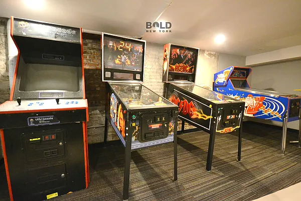 Rented by Bold New York | media 21