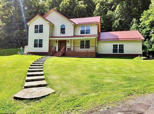 23 Whispering Willow Rd, Montrose, WV 26283