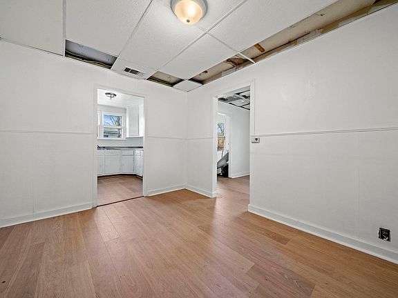 5th image of 1884 Will James Rd