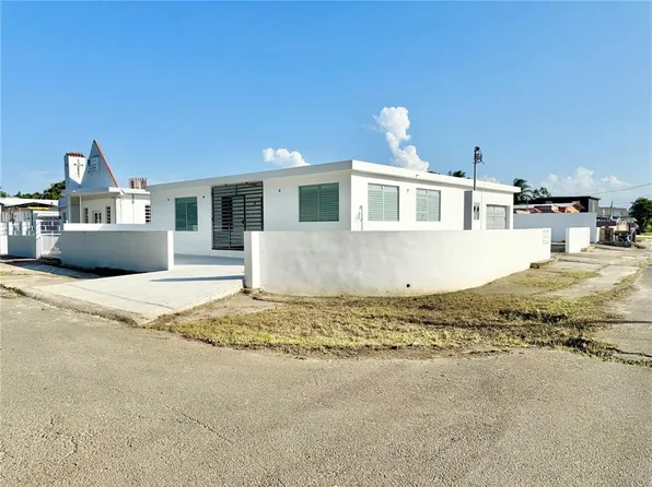 4 Los Naranjos Vega, Vega Baja, PR 00693