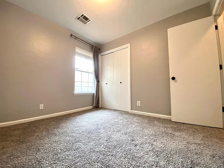 1020 Pruett Dr — Photo 11