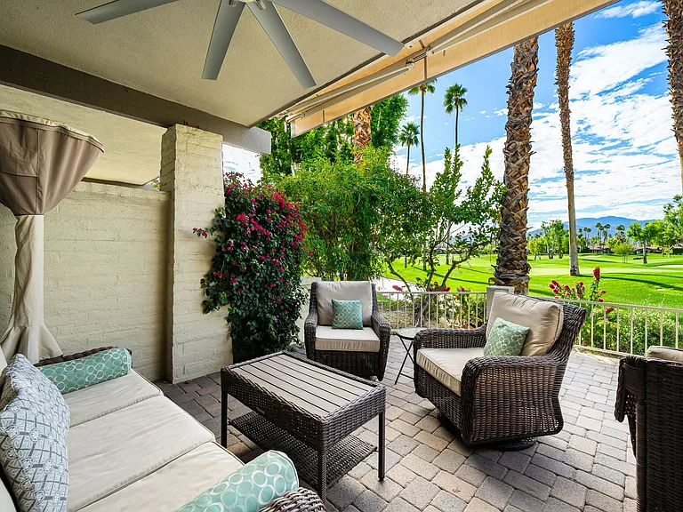 321 Bouquet Canyon Dr — Photo 32