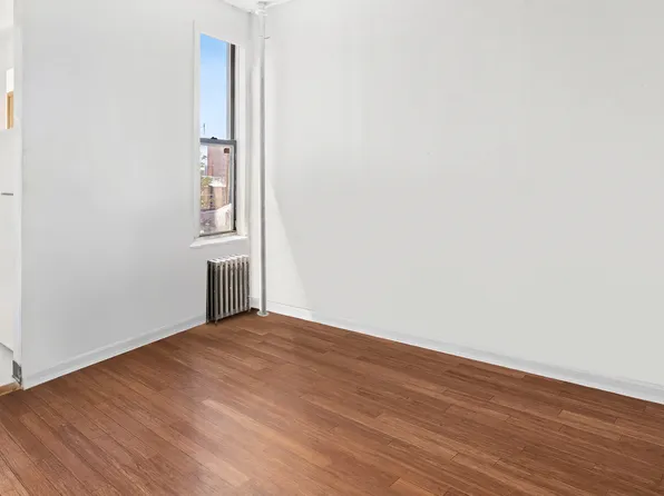 318 East 151st Street 4B image 3 of 7