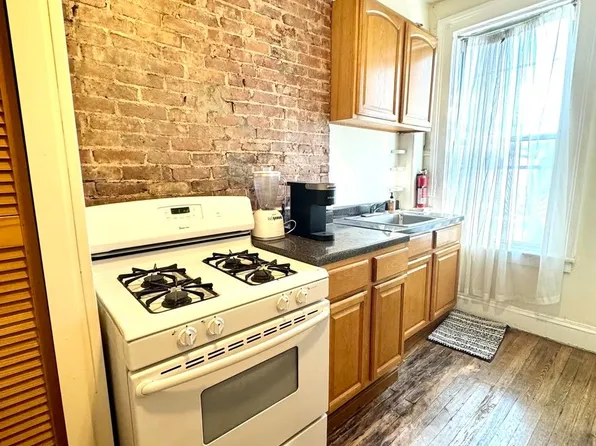 251 6th St APT 3L, Hoboken, NJ 07030