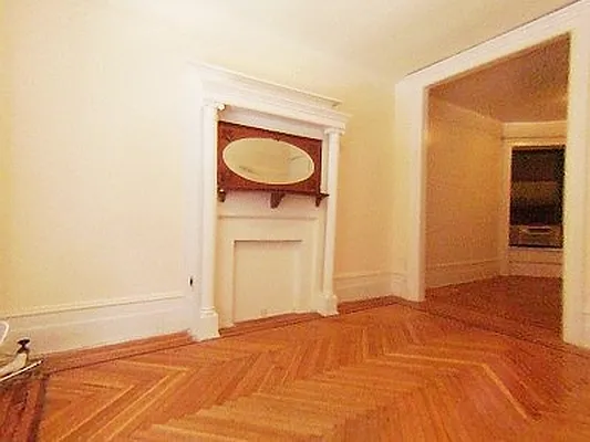 Rented by City Connections Realty | media 49