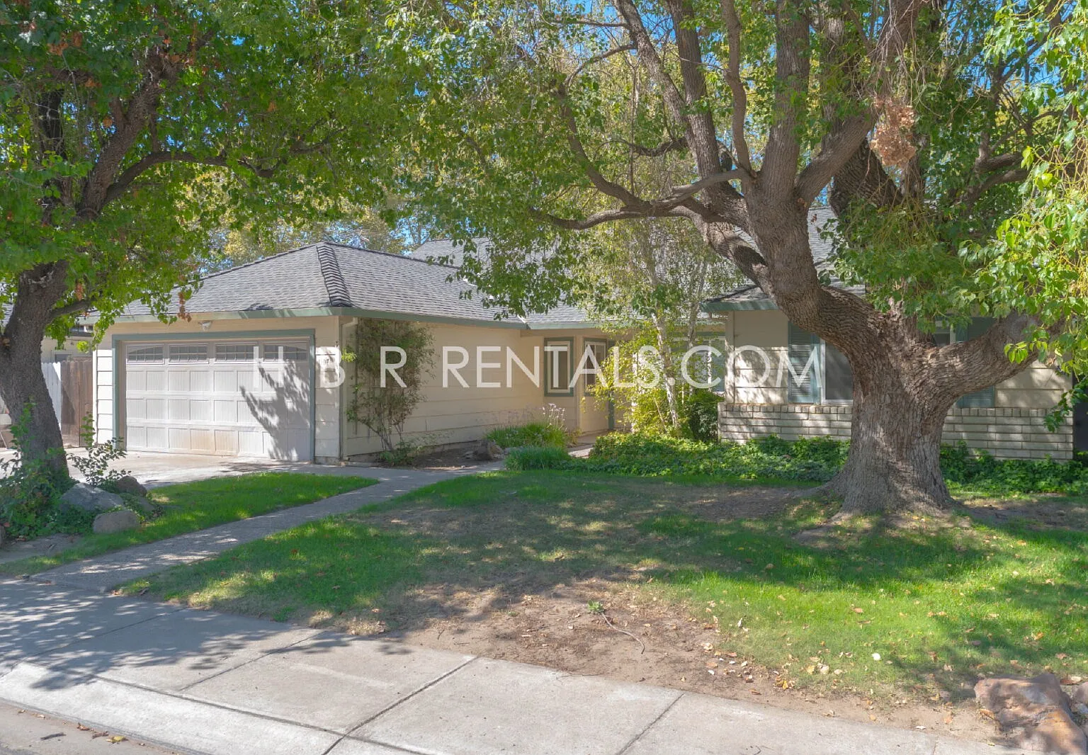 4 bed, 2.0 bath, 1862 sqft, $2,800 — Photo 2