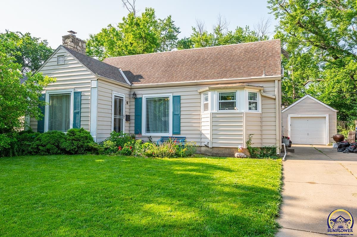 トップス house on the hill 90 311 Montclare Ln, Wood Dale, IL 60191 | Redfin